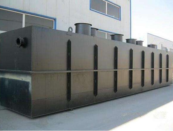 Underground integrated sewage treatment equipment